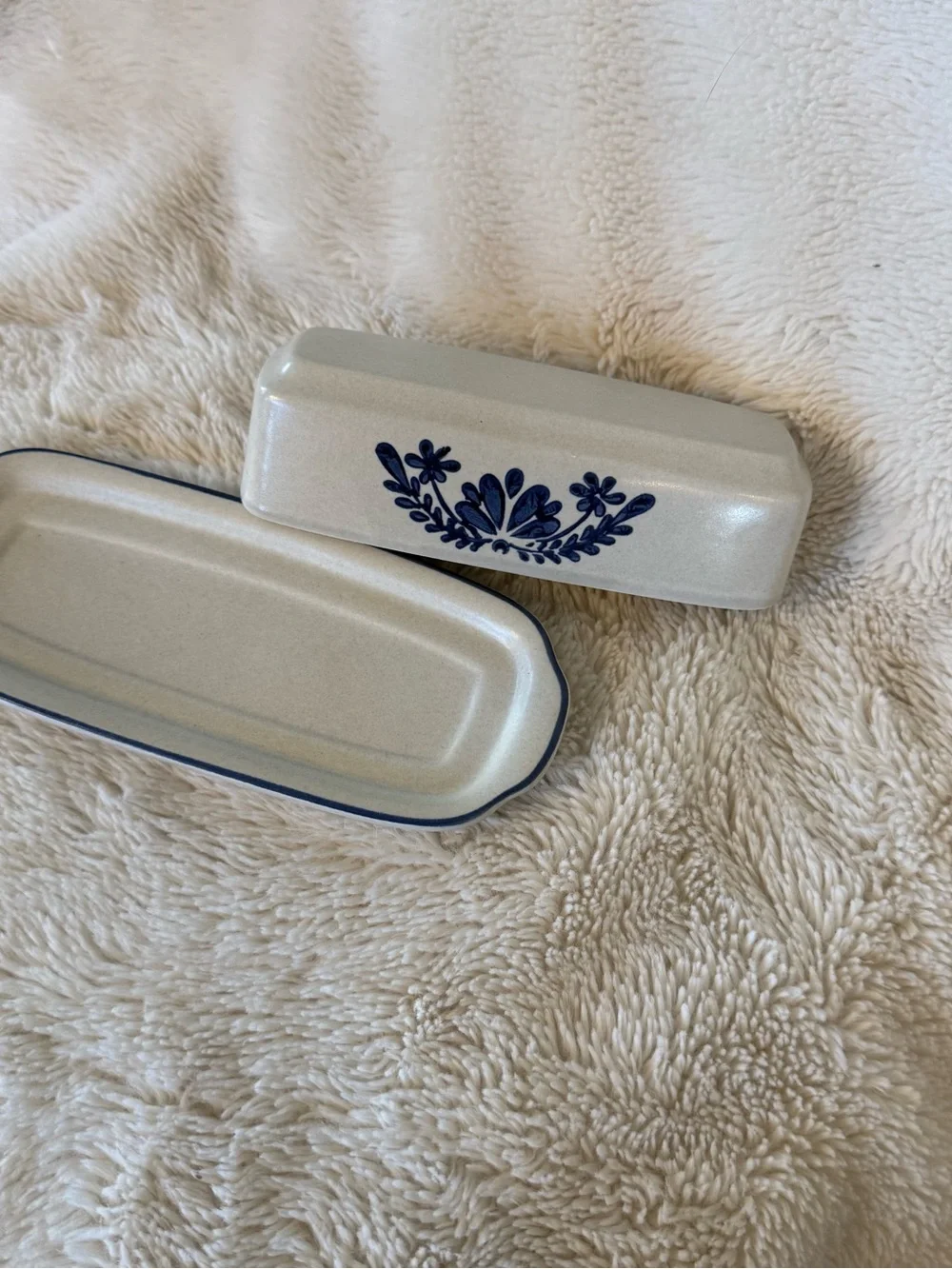Pfaltzgraff Stoneware Yorktowne Covered Butter Dish USA